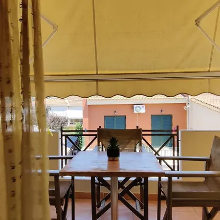 Akrotiri Evia شقة فندقية