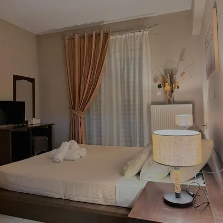 Akrotiri Evia شقة فندقية بيفكي